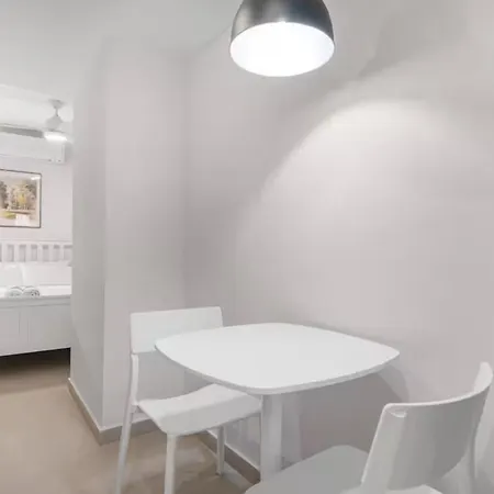 Lovelyloft Toledo B Apartmán *